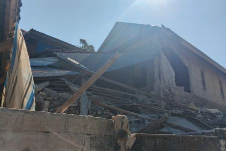 Erdbeben 26/08 Nanga Kantor 4
